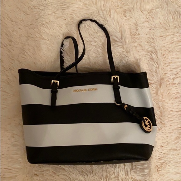 michael kors women's handbags